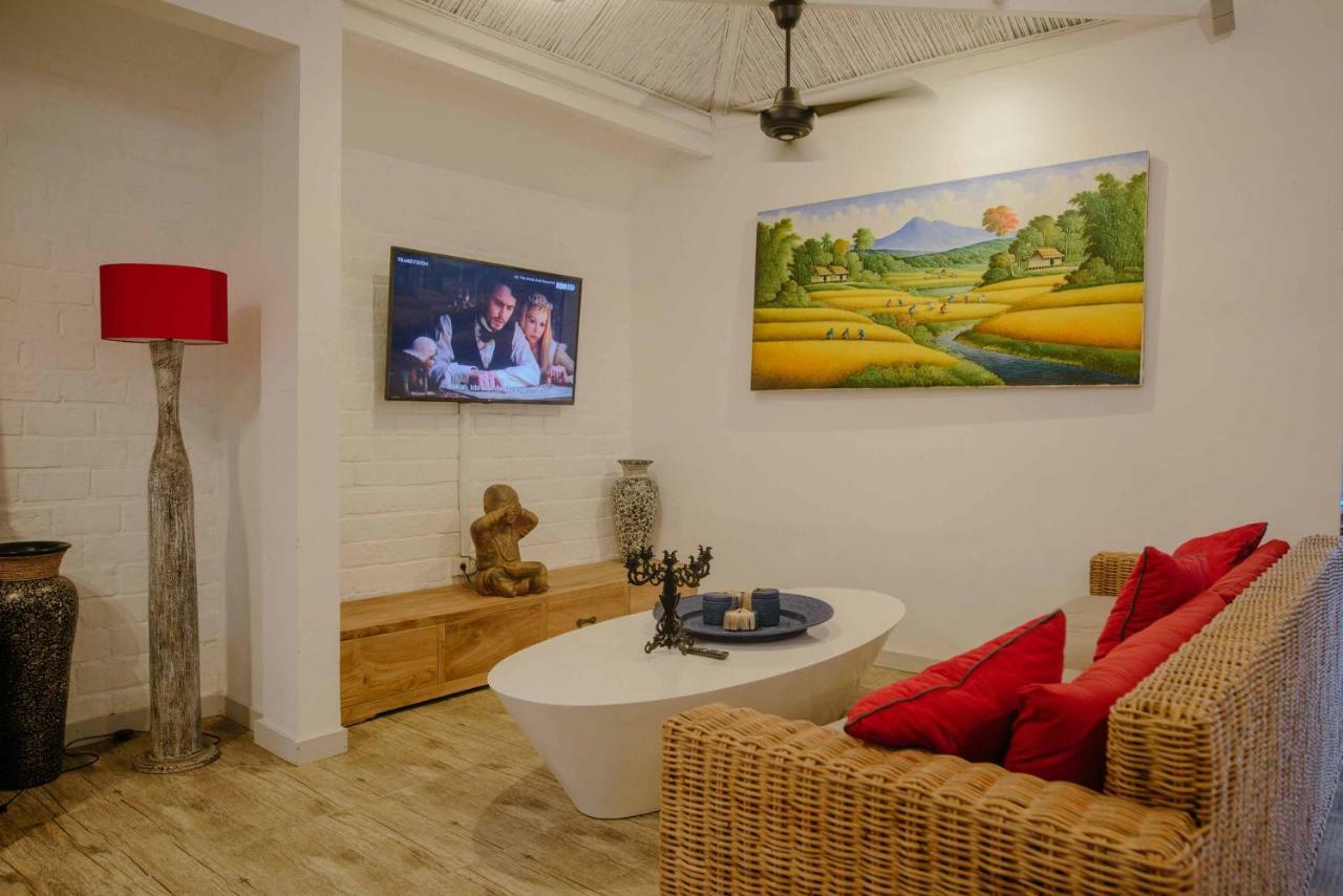 The Secret Jungle Villas Seminyak エクステリア 写真