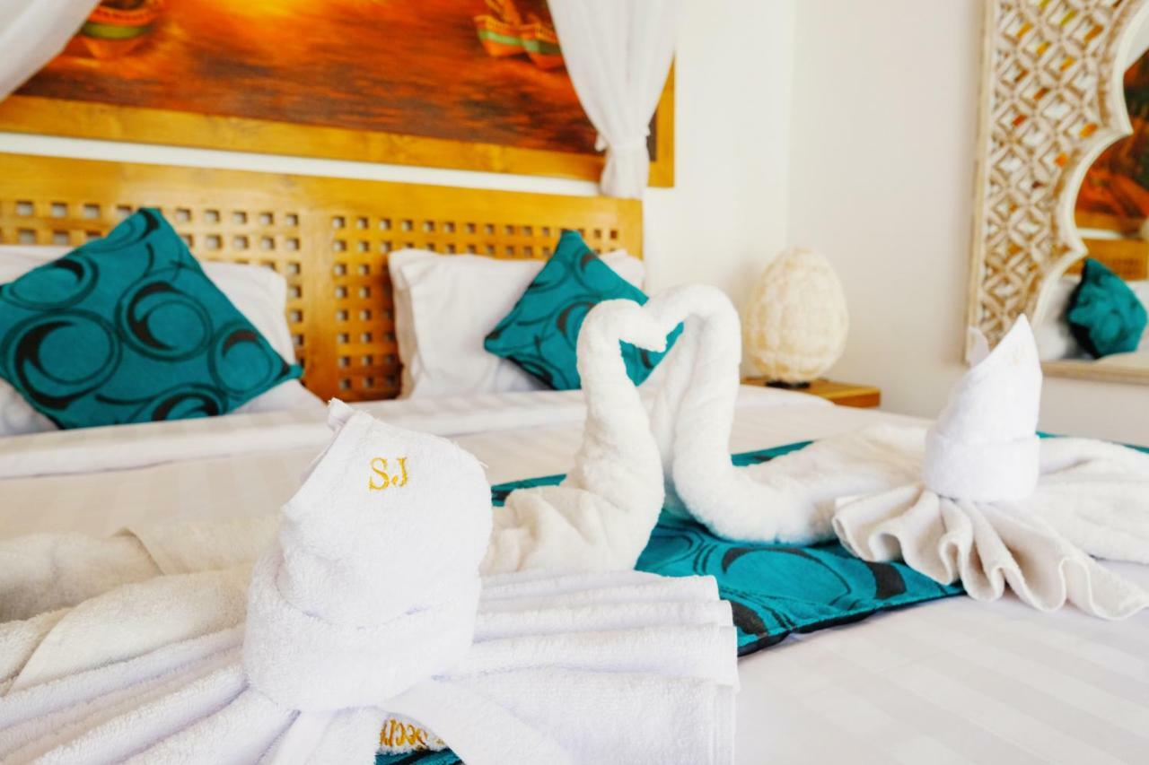 The Secret Jungle Villas Seminyak エクステリア 写真